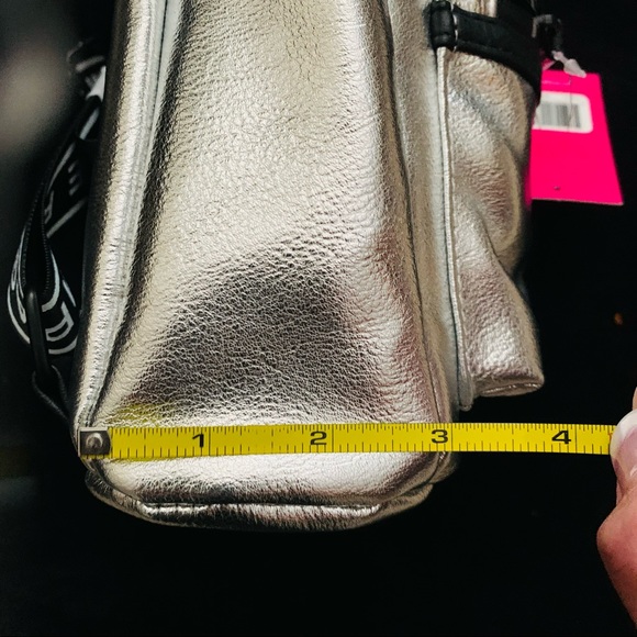 Rampage Backpack Small - Picture 9 of 12